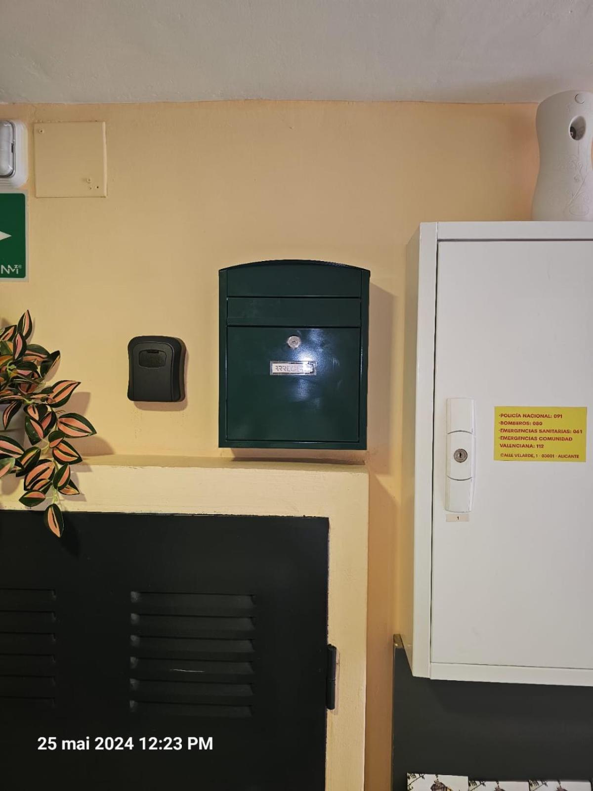 Apartamentos Turisticos Kenzamin Alicante Zewnętrze zdjęcie